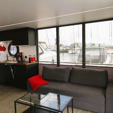Hausboot Fjord Nordstern Mit Dachterrasse In Schleswig Hotel Екстериор снимка